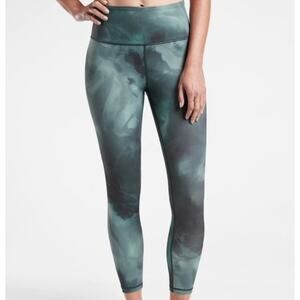 Athleta Elation Printed 7/8 Tight Legging in Marine Dark Women's XS